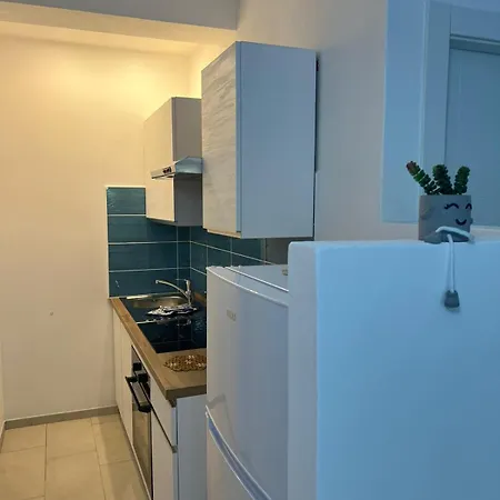 아파트 ***villa Prestige**** 카폴리베리