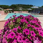 ***villa Prestige**** *