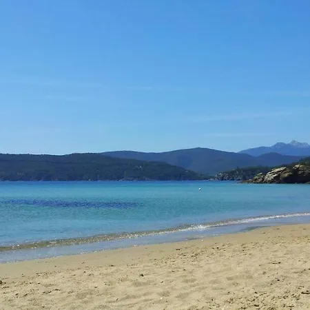 ***villa Prestige**** アパート カポリーヴェリ