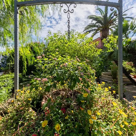 ***villa Prestige**** * カポリーヴェリ